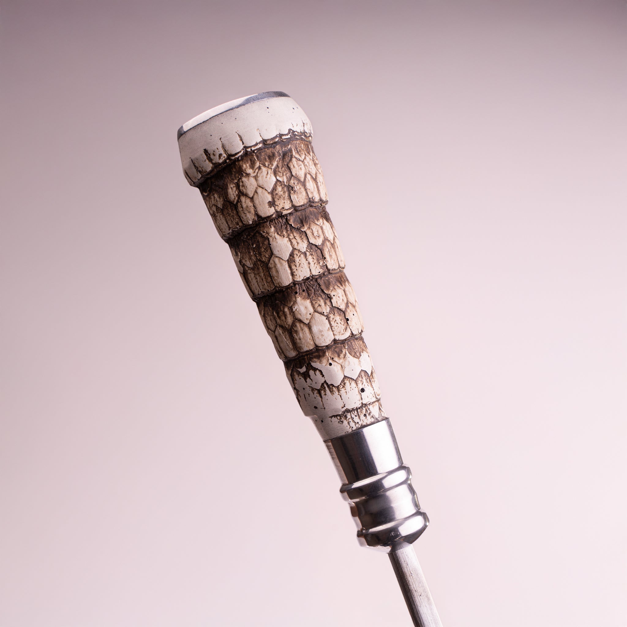 Conjunto Faca e Garfo AL Cabo Rabo de Tatu 8"