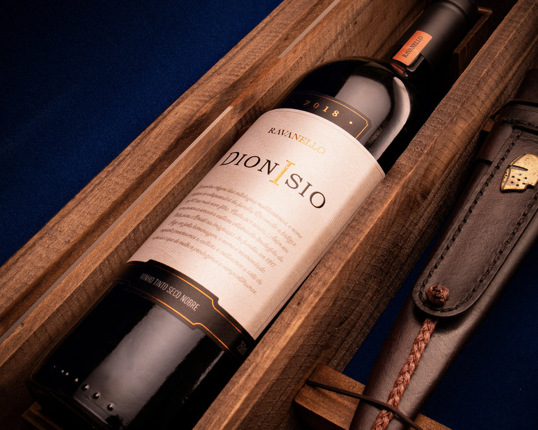 Kit Elmo & Ravanello | Faca General 9" + Vinho Dionisio 2018