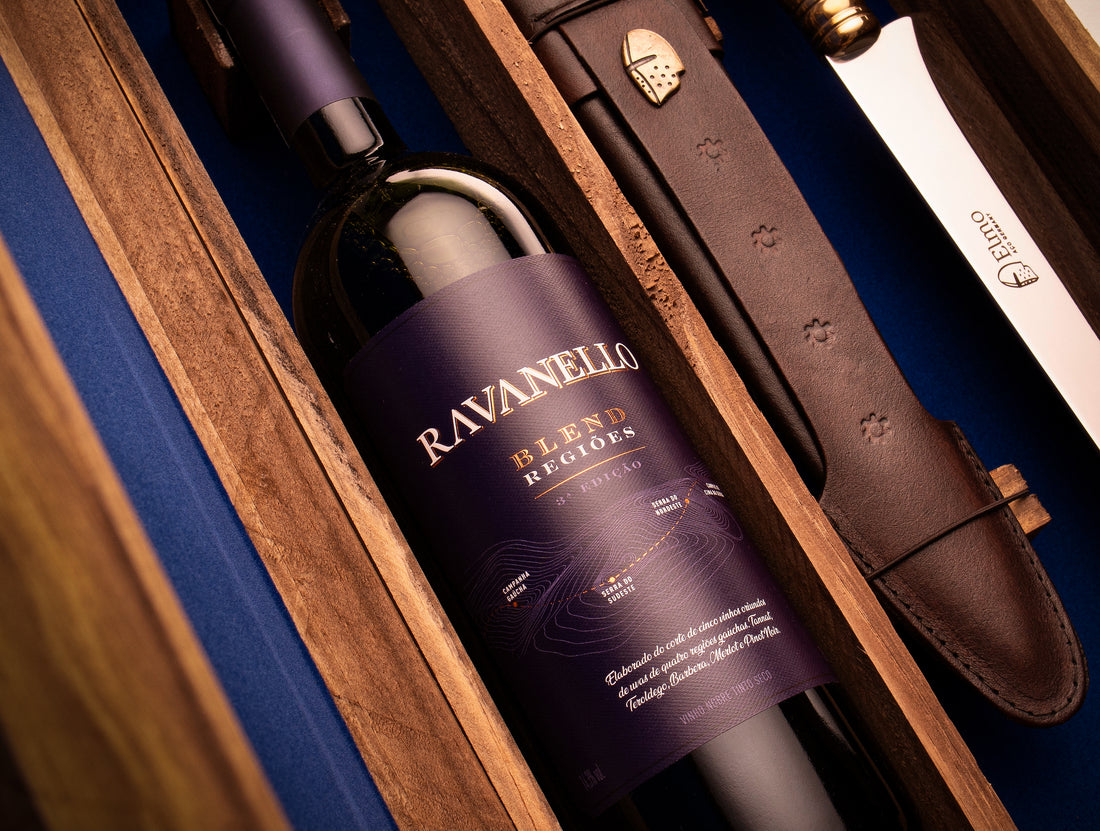 Kit Elmo & Ravanello | Faca Churrasco 8" + Vinho Blend Regiões